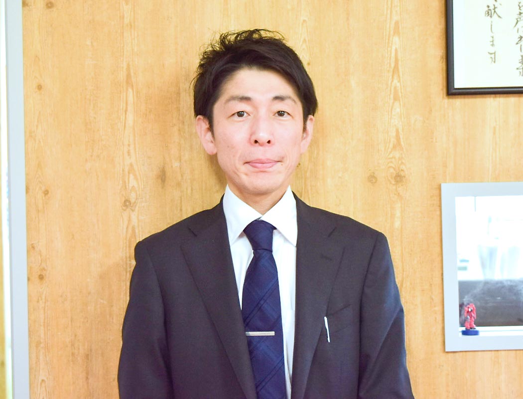 梅基 孝太